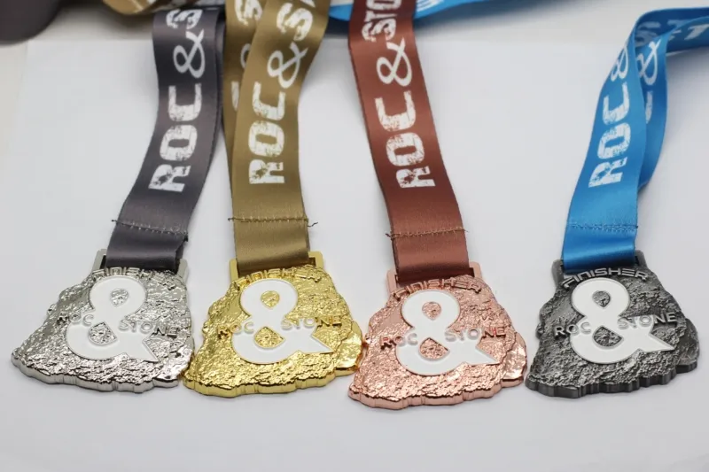 Les plus belles médailles sportives 2021 - Cadeaux participant - Les  accessoires de sport personnalisés