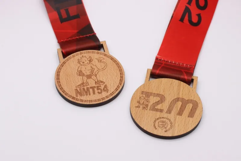 Médailles en bois personnalisées - Cadeaux participant - Les